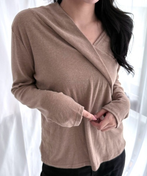 merrylatte(メリーラテ)の「アシンメトリー オフショルダー 長袖トップス(Tシャツ/カットソー・レディース・ホワイト/カーキ/ブラック・S/M/L)」の6枚目の写真