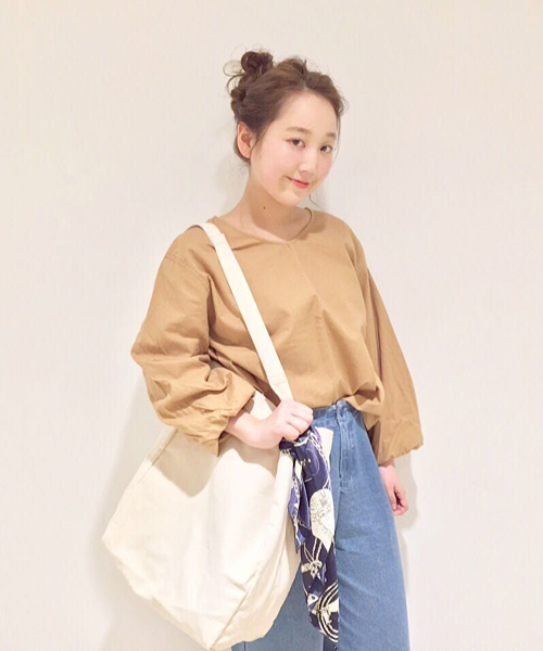 Kastane（カスタネ）の「ボリューム袖トップス（Tシャツ/カットソー・レディース・ピンク/その他11/オフホワイト/ネイビー・FREE）」の4枚目の写真