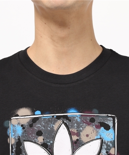 adidas（アディダス）の「オリジナルス Tシャツ[CULTURE CLASH TEE]（Tシャツ/カットソー・メンズ・ブラック/ホワイト・SMALL/XX-LARGE/MEDIUM/X-LARGE/X-SMALL/LARGE/XXX-LARGE）」の5枚目の写真