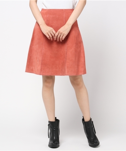 SLY(スライ)の「SLIT LEATHER SK(スカート・レディース・ブラック/ピンク系その他・1/2)」の2枚目の写真