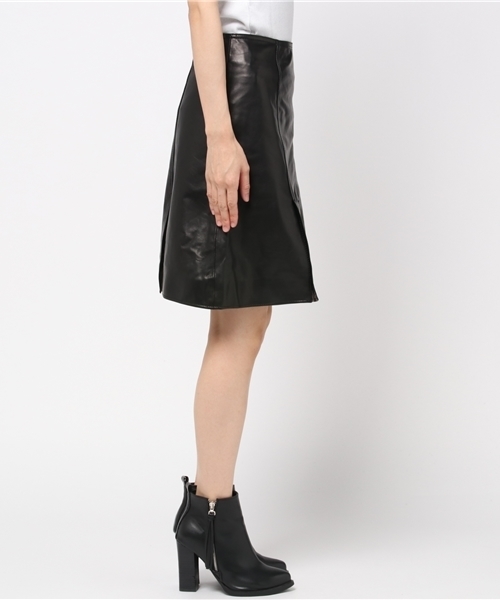 SLY(スライ)の「SLIT LEATHER SK(スカート・レディース・ブラック/ピンク系その他・1/2)」の3枚目の写真