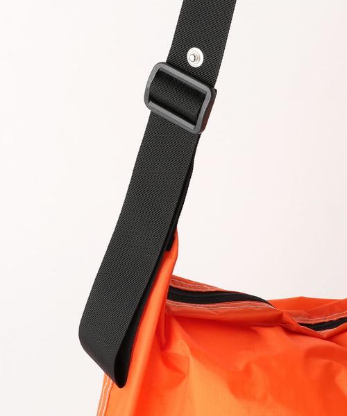JULY NINE（ジュライナイン）の「＜JULY NINE＞ナイロンサコッシュバッグ ◆（ショルダーバッグ・レディース・ブラック/オレンジ/ケリー/コバルトブルー・FREE）」の10枚目の写真