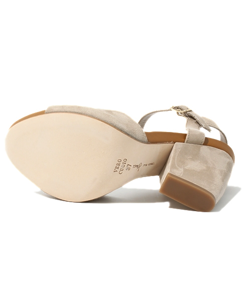 qualite(カリテ)の「TOSCA BLU アンクルストラップサンダル(サンダル・レディース・ベージュ・38/39/35/36/37)」の3枚目の写真