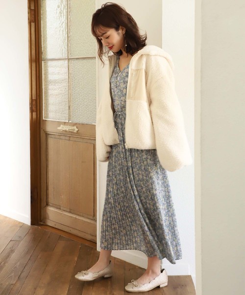 one after another NICE CLAUP（ワンアフターアナザーナイスクラップ）の「もこもこ ボアブルゾン（ブルゾン・レディース・アイボリー/ベージュ/ラベンダー/グレー・FREE）」の6枚目の写真