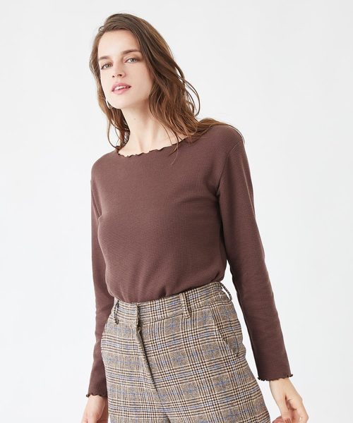 titivate（ティティベイト）の「ﾜｯﾌﾙﾒﾛｰﾛﾝｸﾞｽﾘｰﾌﾞｶｯﾄｿｰ（Tシャツ/カットソー・レディース・ブラック/ベージュ/ブラウン/アイボリー/杢グレー・M）」の4枚目の写真