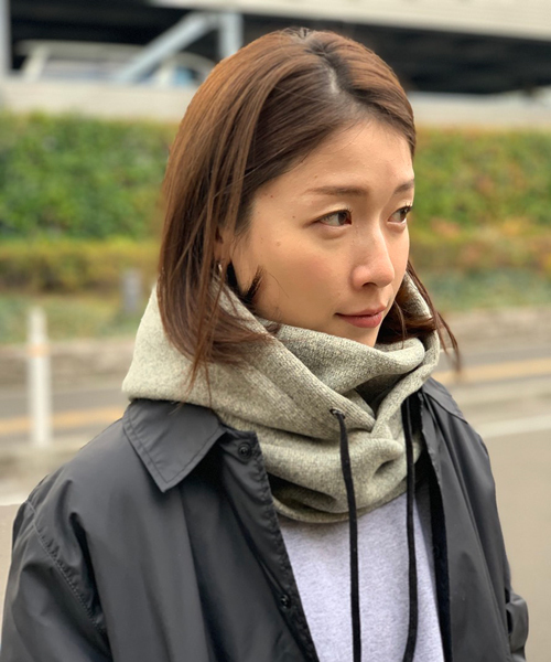 BELLWOODMADE（ベルウッドメイド）の「【BELLWOODMADE】SOLID フード付き ネックウォーマー（ネックウォーマー/スヌード・メンズ・ブラック/ネイビー/グレー/ライム/ブラック系その他/グレー系その他/ブルー系その他/グレー系その他2/グレー系その他3/ブラック系その他2・FREE）」の4枚目の写真