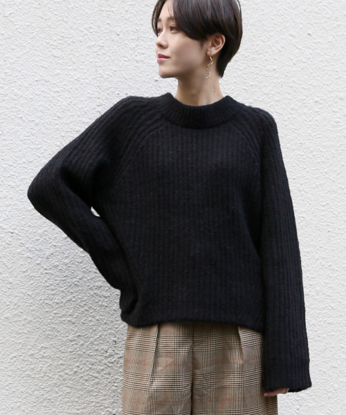 LOWRYS FARM（ローリーズファーム）の「フワカルアゼクループルオーバー　819690（ニット/セーター・レディース・オフホワイト/ブラック/グレー/ブラウン/ベージュ/ピンク・FREE）」の3枚目の写真