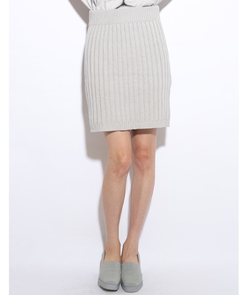 i(アイ)の「RIBニットタイトスカート(スカート・レディース・ホワイト/ブラック/グレー・フリ-)」の5枚目の写真