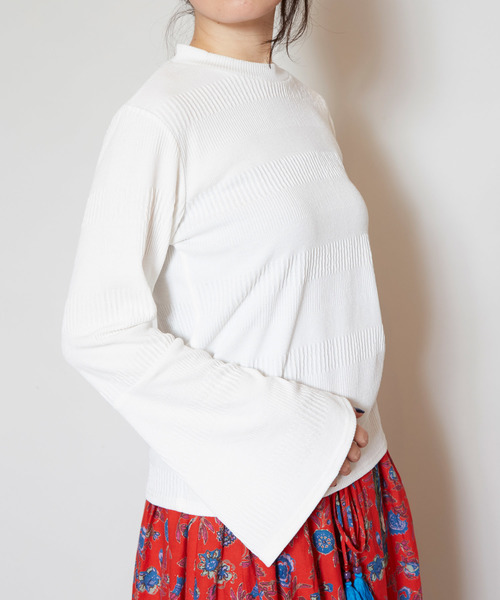 チャイハネ(チャイハネ)の「【チャイハネ】yul 無地ベルスリーブトップス(Tシャツ/カットソー・レディース・ホワイト/グレー/カーキ/オレンジ・FREE)」の16枚目の写真