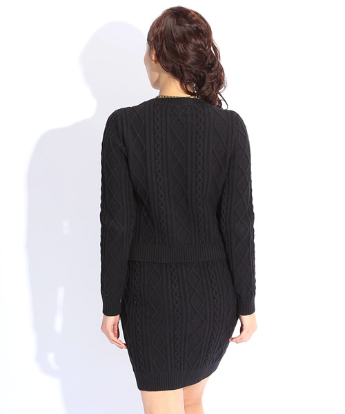 Ray BEAMS（レイビームス）の「□Ray BEAMS / ケーブルクロップド クルーネックニット（ニット/セーター・レディース・オフホワイト/ブラック・ONE SIZE）」の5枚目の写真