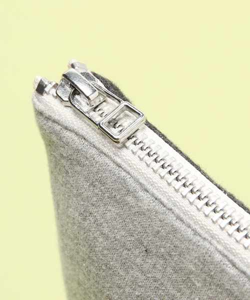 B:MING by BEAMS(ビーミングバイビームス)の「○ビーミング by ビームス / さがら刺繍クラッチバッグ(クラッチバッグ・レディース・グレー/ネイビー/グリーン系カモフラージュ・ONE SIZE)」の12枚目の写真