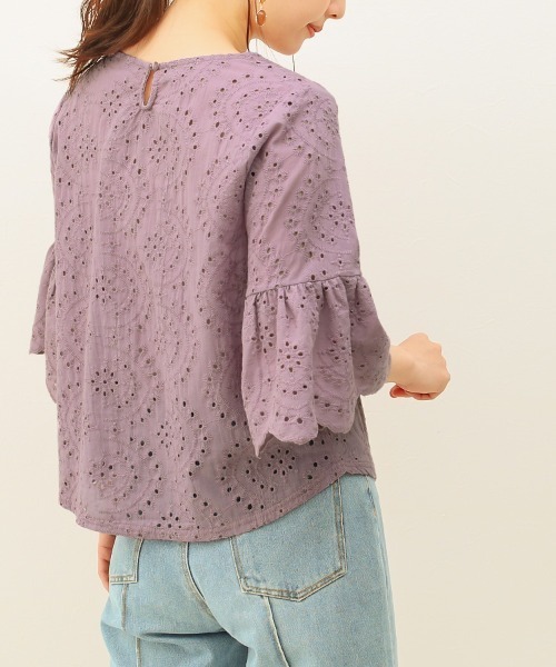 Social GIRL（ソーシャルガール）の「スカラップレースフレアスリーブブラウス（シャツ/ブラウス・レディース・ベージュ/パープル/ブラック/オフホワイト/ライトパープル/モカ/ダークパープル・LL/S/M/L/3L）」の7枚目の写真