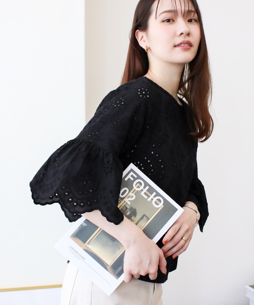 Social GIRL（ソーシャルガール）の「スカラップレースフレアスリーブブラウス（シャツ/ブラウス・レディース・ベージュ/パープル/ブラック/オフホワイト/ライトパープル/モカ/ダークパープル・LL/S/M/L/3L）」の11枚目の写真