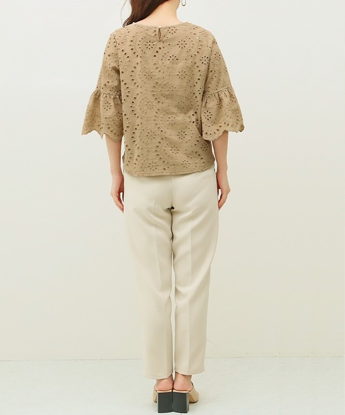 Social GIRL（ソーシャルガール）の「スカラップレースフレアスリーブブラウス（シャツ/ブラウス・レディース・ベージュ/パープル/ブラック/オフホワイト/ライトパープル/モカ/ダークパープル・LL/S/M/L/3L）」の21枚目の写真