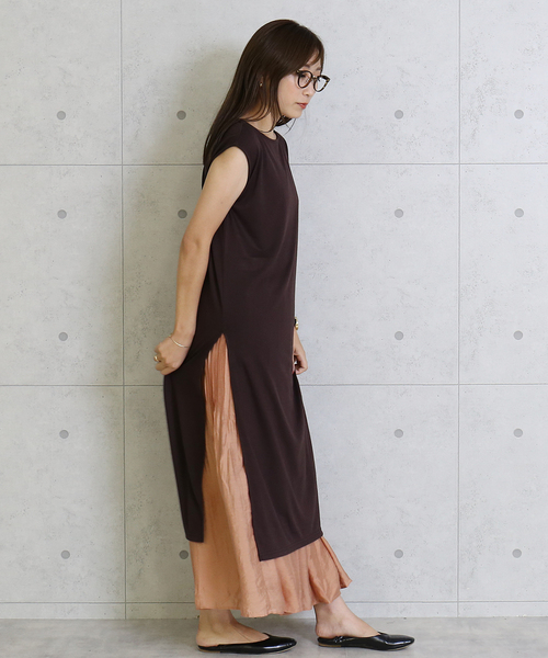 n'ee-ne（ネーネ）の「スリットカットソーワンピース＆プリーツスカートセットアップ（ワンピース・レディース・ブラック/ベージュ/ブラウン/カーキ・M/L）」の7枚目の写真