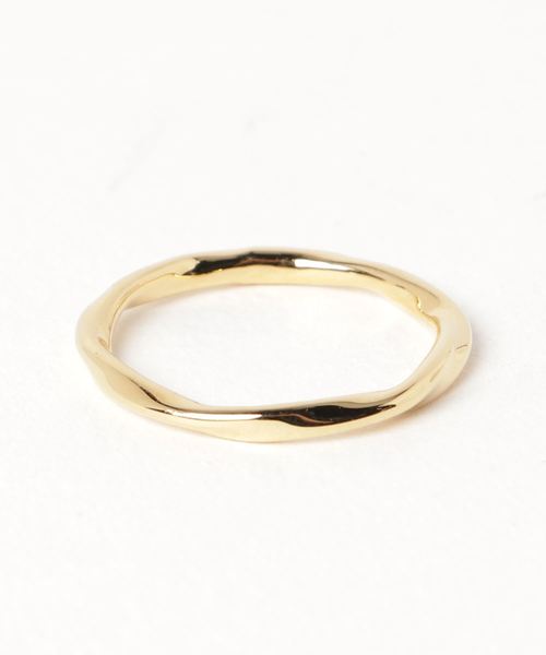 YArKA（ヤーカ）の「【YArKA/ヤーカ】silver925 twist ring[llk]/ひねりリング シルバー925（リング・レディース・ゴールド/シルバー・#9/#11/#13/#15/#17/#19/#21/#4/#18/#2/#20/#22/#23/#3/#8/#1/#10/#12/#14/#16/#5/#6/#7）」の3枚目の写真