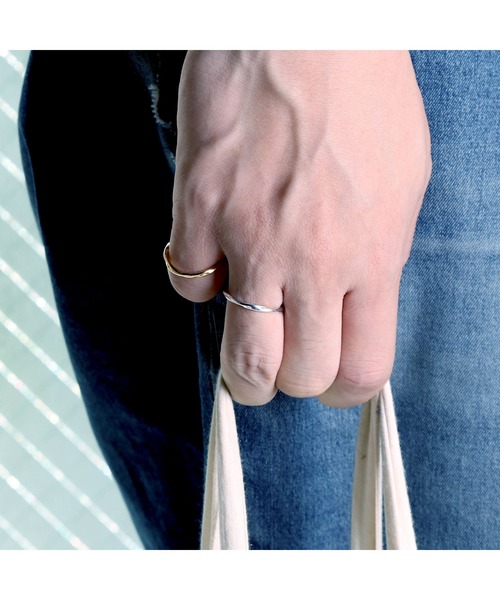 YArKA（ヤーカ）の「【YArKA/ヤーカ】silver925 twist ring[llk]/ひねりリング シルバー925（リング・レディース・ゴールド/シルバー・#9/#11/#13/#15/#17/#19/#21/#4/#18/#2/#20/#22/#23/#3/#8/#1/#10/#12/#14/#16/#5/#6/#7）」の4枚目の写真