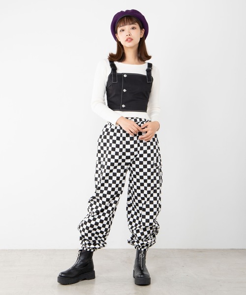 WEGO(ウィゴー)の「WEGO/【セットアップ対応商品】タックボタンステッチビスチェ(ベスト・レディース・ホワイト/ブラック/ブラック系その他2・FREE)」の16枚目の写真