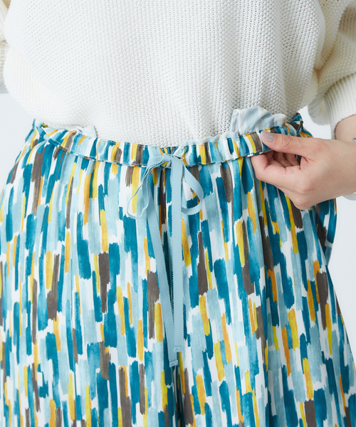 qualite（カリテ）の「【セットアップ】ペインティングプリントマーメイドフレアパンツ（その他パンツ・レディース・ブルー・36/38）」の2枚目の写真