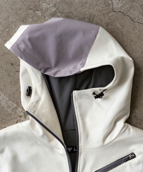 hummel(ヒュンメル)の「直営店・WEB限定 hummel(ヒュンメル)ストレッチカルゼコンビパーカー(パーカー・メンズ・ホワイト/ブラック/ベージュ・S/M/L/XL)」の9枚目の写真