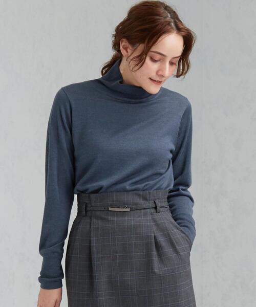 green label relaxing(グリーンレーベルリラクシング)の「D ウール シルク テンジク ハイネック プルオーバー ニット(ニット/セーター・レディース・ライラック/ネイビー/コバルトブルー/オフホワイト・FREE)」の3枚目の写真