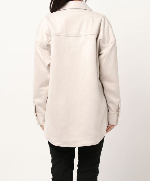 ENVYM(アンビー)の「フェイクレザーSHJK(デニムジャケット・レディース・グレー/ホワイト/ブラック・FREE)」の6枚目の写真