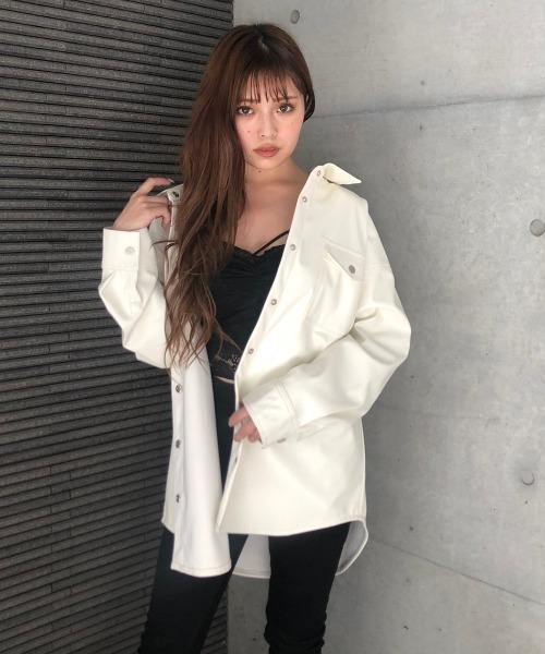 ENVYM(アンビー)の「フェイクレザーSHJK(デニムジャケット・レディース・グレー/ホワイト/ブラック・FREE)」の19枚目の写真