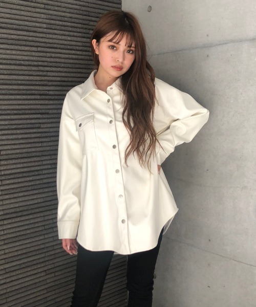 ENVYM(アンビー)の「フェイクレザーSHJK(デニムジャケット・レディース・グレー/ホワイト/ブラック・FREE)」の15枚目の写真