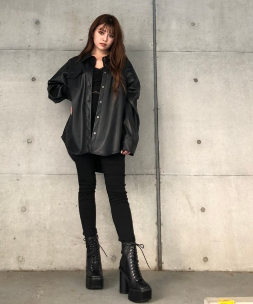 ENVYM(アンビー)の「フェイクレザーSHJK(デニムジャケット・レディース・グレー/ホワイト/ブラック・FREE)」の11枚目の写真