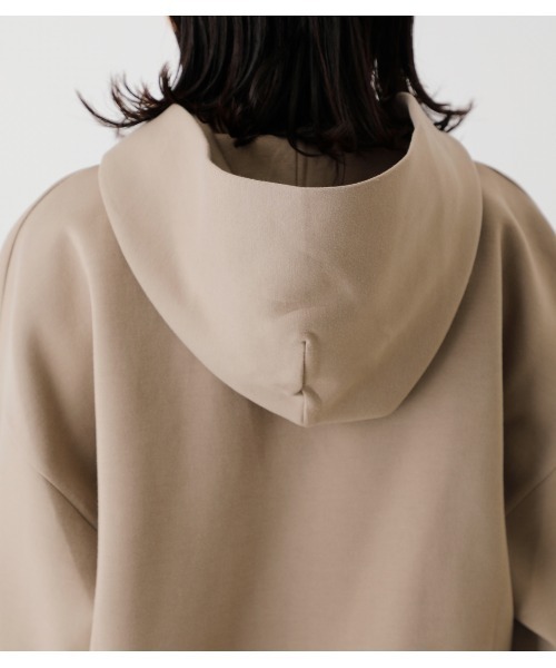 AZUL by moussy（アズールバイマウジー）の「CARDBOARD MATERIAL HOODIE/カードボードマテリアルフーディ（パーカー・レディース・ベージュ/グリーン/ライトベージュ/ライム・MEDIUM/SMALL）」の10枚目の写真