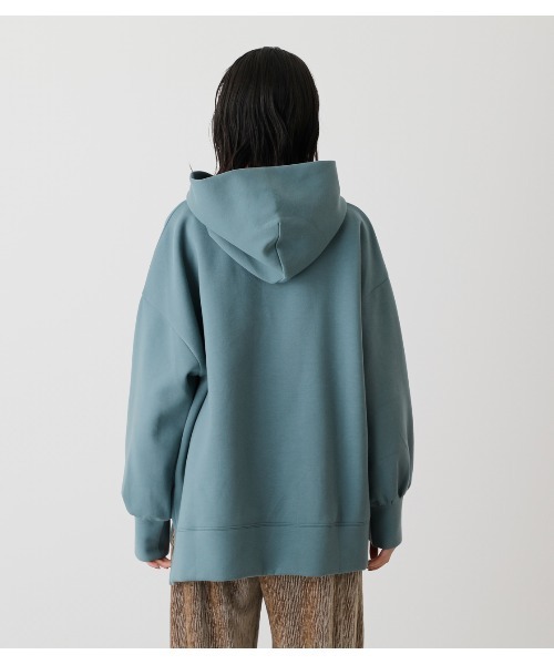 AZUL by moussy（アズールバイマウジー）の「CARDBOARD MATERIAL HOODIE/カードボードマテリアルフーディ（パーカー・レディース・ベージュ/グリーン/ライトベージュ/ライム・MEDIUM/SMALL）」の11枚目の写真