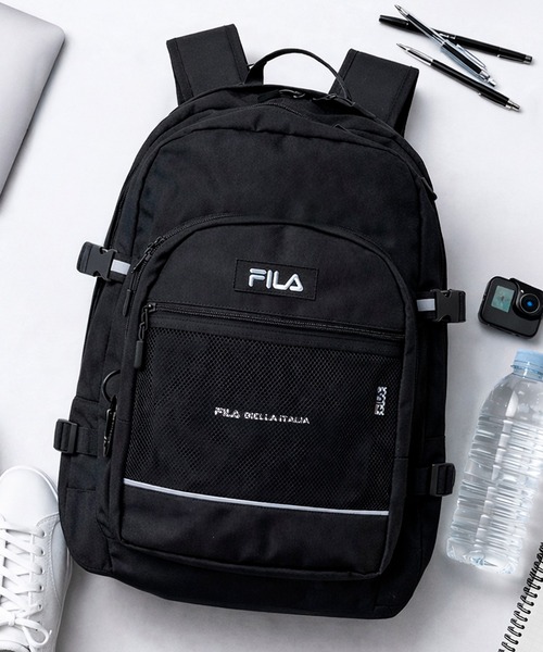 FILA（フィラ）の「【FILA/フィラ】大容量リュックサック マルチケース＆カラビナ付き 30L 3層式 バッグパック（バックパック/リュック・メンズ・トリコロール/ブラック/ブラック×ピンク/ブラック系その他/ブラック系1/ブラック×レッド・FREE）」の5枚目の写真
