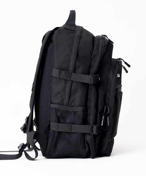 FILA（フィラ）の「【FILA/フィラ】大容量リュックサック マルチケース＆カラビナ付き 30L 3層式 バッグパック（バックパック/リュック・メンズ・トリコロール/ブラック/ブラック×ピンク/ブラック系その他/ブラック系1/ブラック×レッド・FREE）」の15枚目の写真