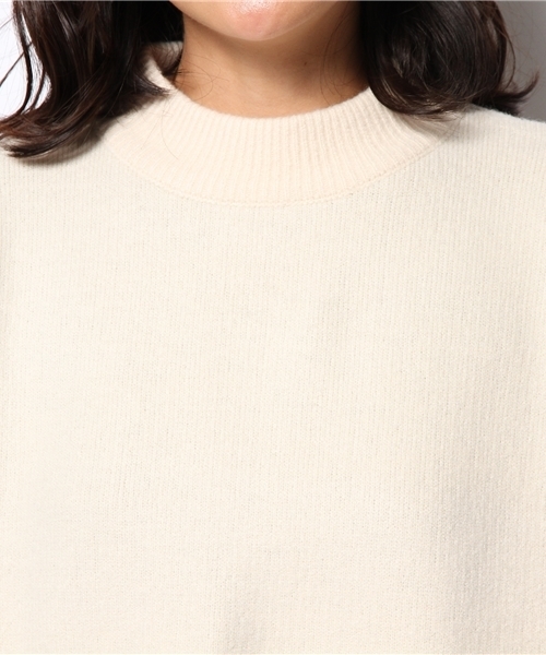 Ray BEAMS(レイビームス)の「Ray BEAMS / Bigシルエット ハイネック(ニット/セーター・レディース・ベージュ/ネイビー・ONE SIZE)」の7枚目の写真