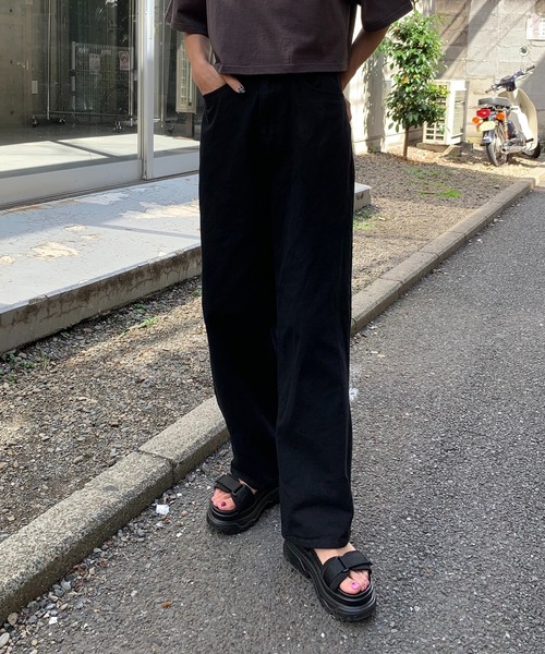 RASVOA（ラスボア）の「ルーズデニムワイドパンツ／カツラギパンツ（デニムパンツ・レディース・オフホワイト/ブラック・S/M）」の11枚目の写真