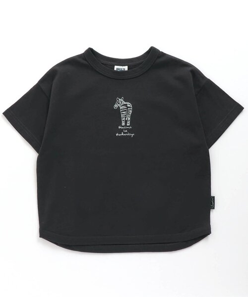 BREEZE(ブリーズ)の「/10柄モチーフ刺繍Tシャツ(Tシャツ/カットソー・キッズ・サックスブルー/ブラウン/チャコール/イエロー/ブルー/キャメル/グリーン/ベージュ/ピンク/グレー・120/80/130/90/140/100/110)」の3枚目の写真