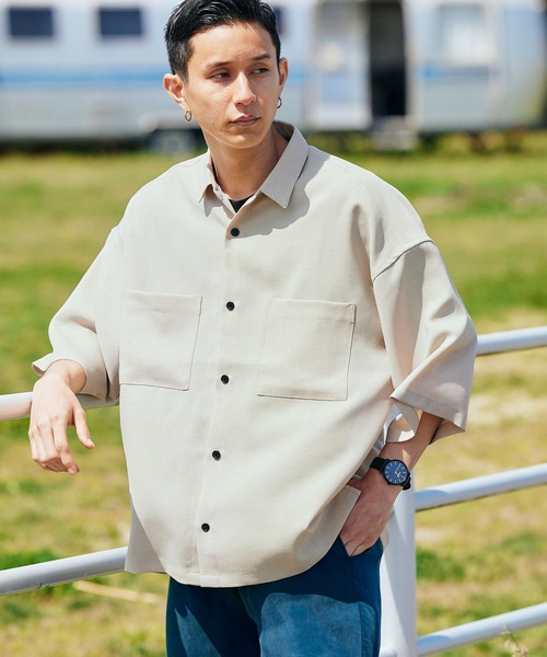 BARK MANHATTAN(バークマンハッタン)の「テックリネン オーバーサイズ 半袖CPOシャツ レギュラカラーシャツ(シャツ/ブラウス・メンズ・ブラック/ベージュ/ネイビー/モスグリーン/ブラウン系その他/ベージュ系その他/グレイッシュブルー・M/L)」の3枚目の写真