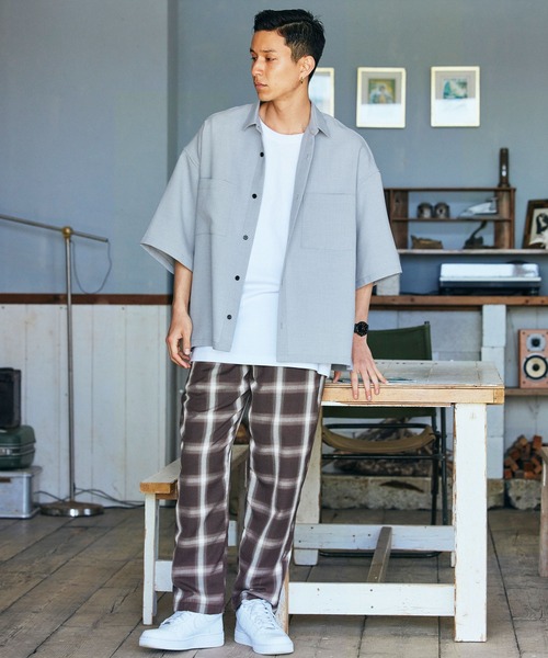 BARK MANHATTAN(バークマンハッタン)の「テックリネン オーバーサイズ 半袖CPOシャツ レギュラカラーシャツ(シャツ/ブラウス・メンズ・ブラック/ベージュ/ネイビー/モスグリーン/ブラウン系その他/ベージュ系その他/グレイッシュブルー・M/L)」の21枚目の写真