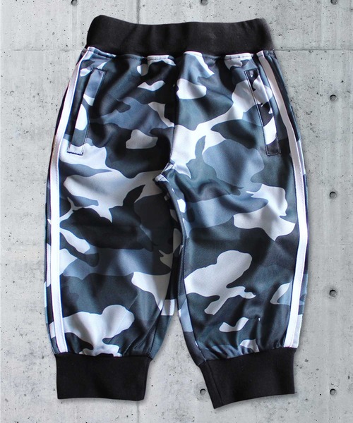 THE CASUAL（カジュアル）の「DRY MESH サイドライン7分丈パンツ キッズ（その他パンツ・キッズ・ブラック系1/オフホワイト/ブラック系2/オレンジ/グレー系/ピンク/ブラック系/ブラック/カーキ系/イエロー・110cm/120cm/130cm/140cm/160cm/150cm）」の6枚目の写真