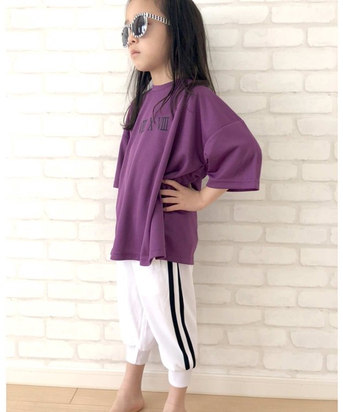 THE CASUAL（カジュアル）の「DRY MESH サイドライン7分丈パンツ キッズ（その他パンツ・キッズ・ブラック系1/オフホワイト/ブラック系2/オレンジ/グレー系/ピンク/ブラック系/ブラック/カーキ系/イエロー・110cm/120cm/130cm/140cm/160cm/150cm）」の2枚目の写真