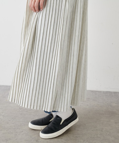 PUAL CE CIN（ピュアルセシン）の「ノースリーブプリーツワンピース（ワンピース・レディース・ブラック/オートミール・FREE）」の5枚目の写真