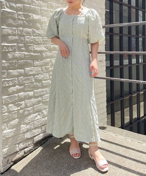 MAJESTIC LEGON（マジェスティックレゴン）の「ガーリーマーメイドワンピース（ワンピース・レディース・ライトグリーン/ブラック/オフホワイト/ベージュ系その他2・MEDIUM/SMALL）」の14枚目の写真