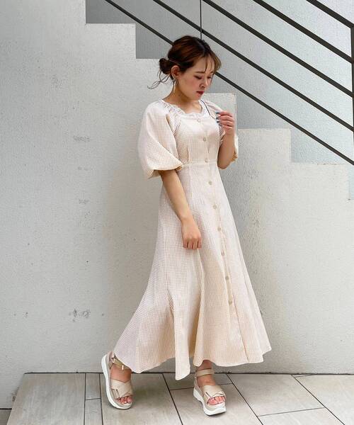 MAJESTIC LEGON（マジェスティックレゴン）の「ガーリーマーメイドワンピース（ワンピース・レディース・ライトグリーン/ブラック/オフホワイト/ベージュ系その他2・MEDIUM/SMALL）」の19枚目の写真