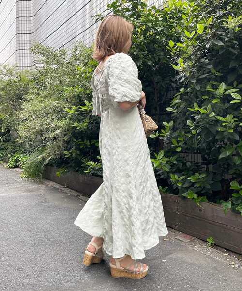 MAJESTIC LEGON（マジェスティックレゴン）の「ガーリーマーメイドワンピース（ワンピース・レディース・ライトグリーン/ブラック/オフホワイト/ベージュ系その他2・MEDIUM/SMALL）」の21枚目の写真