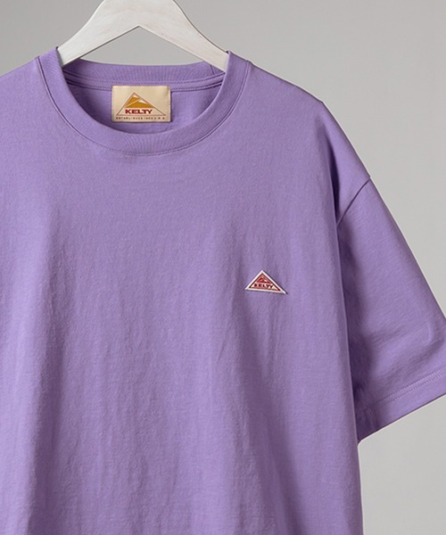 KELTY(ケルティ)の「【KELTY/ケルティー】ワンポイントミニワッペンTシャツ/オーバーサイズ/ユニセックス(Tシャツ/カットソー・メンズ・ホワイト/ブラック/ベージュ/ライトパープル・M/L/XL)」の1枚目の写真