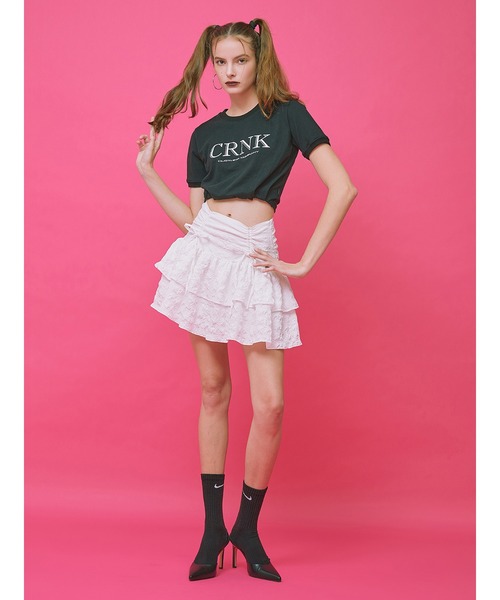 CRANK（クランク）の「『CRANK/クランク』BAND LOGO CROP T/ロゴプリントクロップド丈 半袖Tシャツ（Tシャツ/カットソー・レディース・ホワイト/ブラック/ピンク・FREE）」の9枚目の写真