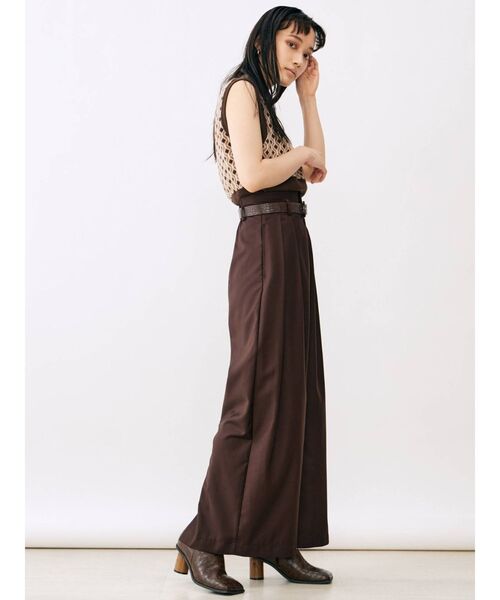 MURUA（ムルーア）の「バックスリットワイドパンツ（スラックス・レディース・ブラック/ブルー/ブラウン・1/2）」の14枚目の写真