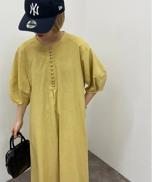 apres jour mignon(アプレジュールミニョン)の「バンドカラーランタンスリーブワンピース【ZOZOTOWN限定アイテム】(ワンピース・レディース・イエロー/パープル/オフホワイト・フリー/X-LARGE)」の4枚目の写真