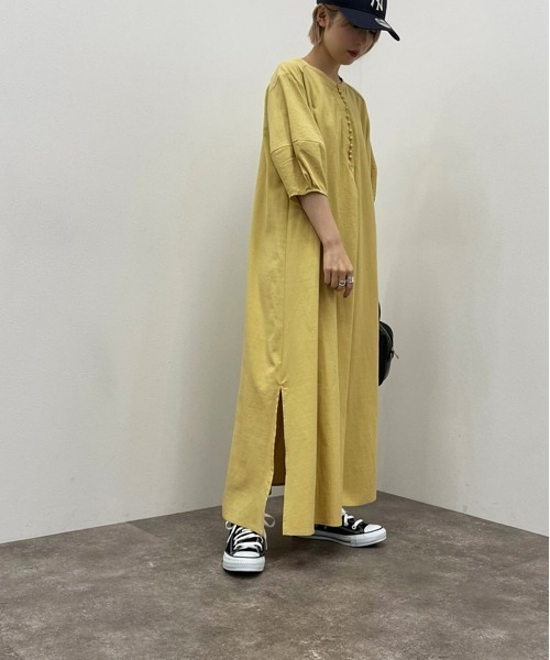 apres jour mignon(アプレジュールミニョン)の「バンドカラーランタンスリーブワンピース【ZOZOTOWN限定アイテム】(ワンピース・レディース・イエロー/パープル/オフホワイト・フリー/X-LARGE)」の8枚目の写真