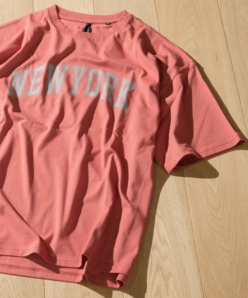 JOHN'S CLOSET（ジョンズクローゼット）の「【i】アメカジプリント クルーネックTシャツ（Tシャツ/カットソー・メンズ・ブラック系その他/ピンク系その他/ネイビー系1/ワイン系/パープル/ブラック/ブルー系その他/ネイビー系/ワイン/ライトブルー/ホワイト系その他/ブラック系その他2/パープル系その他2/ワイン系1/ネイビー/ピンク/ブルー系その他2/ピンク系その他2/ホワイト/グリーン/パープル系その他/グリーン系その他/グリーン系その他2・X-LARGE/MEDIUM/LARGE）」の18枚目の写真